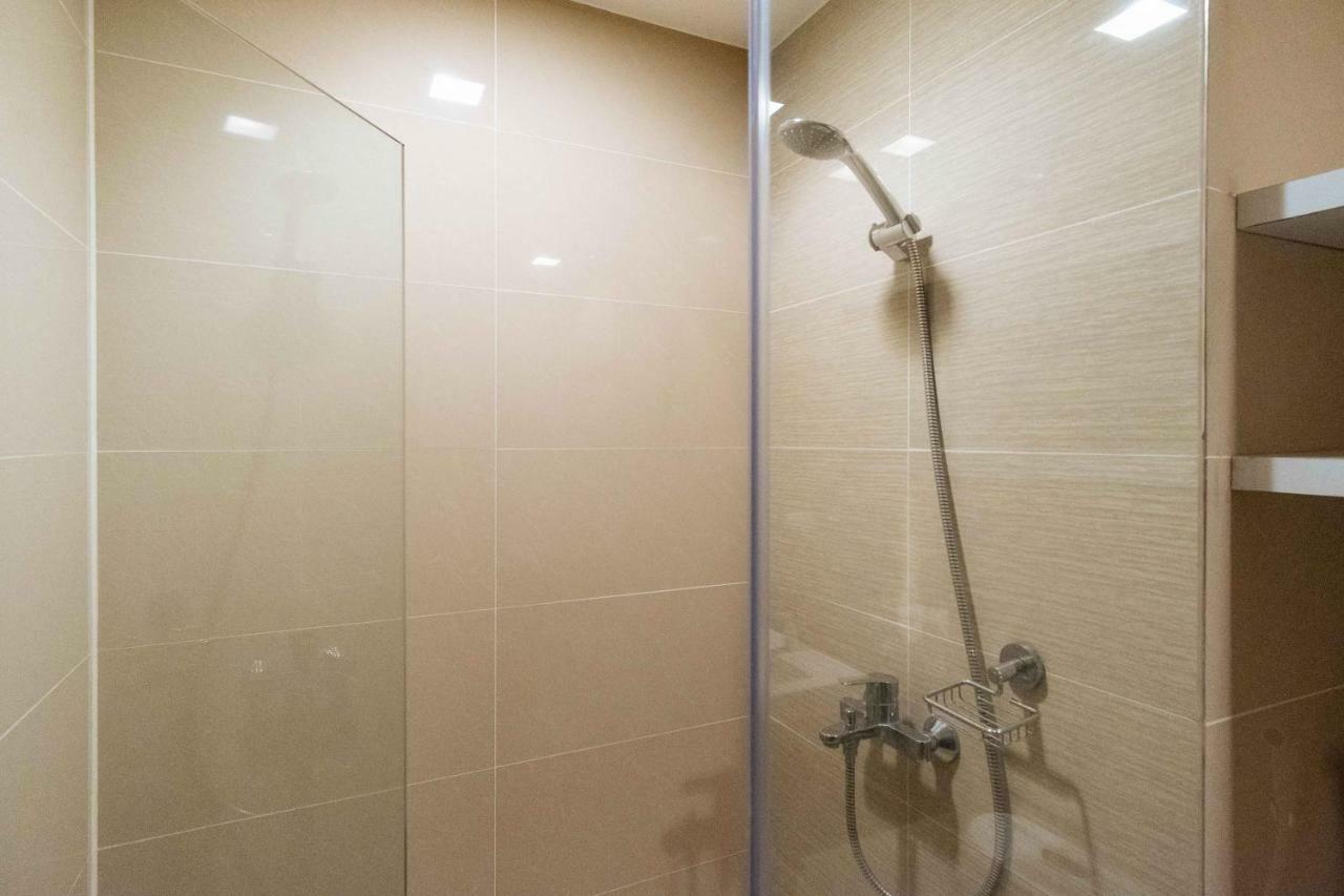 Reddoorz Premium @ Venice Luxury Bgc 2 Makati City Exterior photo